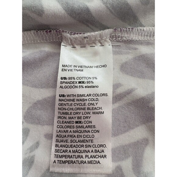 Chicos White Purple Olive Floral 3/4 Sleeve V-Neck Cotton Woman Sz 1 Medium Top - Picture 3 of 13